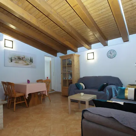 House Mario 1931 Banjole